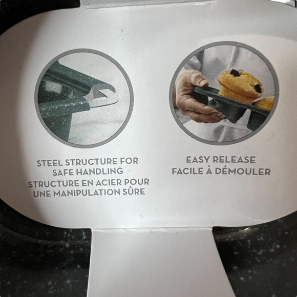 NEW Celebrate It Metal Reinforced Silicone‎ Mini Bread Pan - Picture 3 of 10